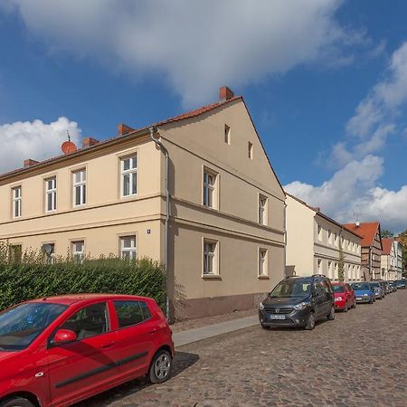 Altstadt Ferienwohnung นอยรุพพิน ภายนอก รูปภาพ